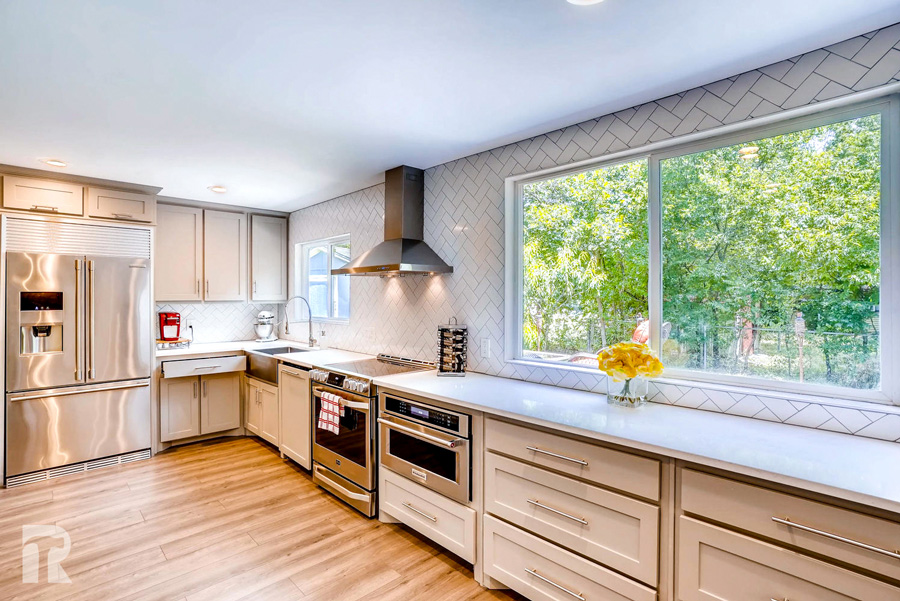 Kitchen Remodel | 7 Expert Tips for a Successful Kitchen Remodel on a Budget | kitchen remodel1